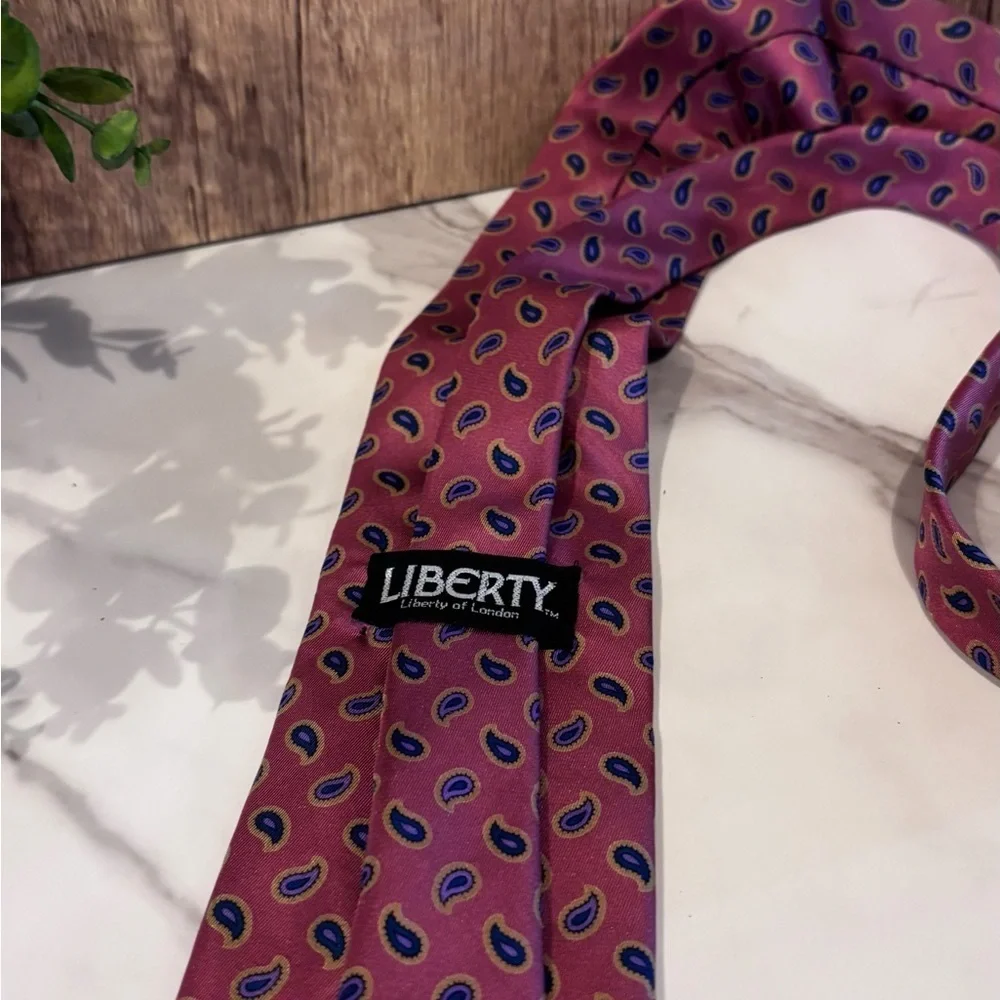 Liberty of London elegant tie